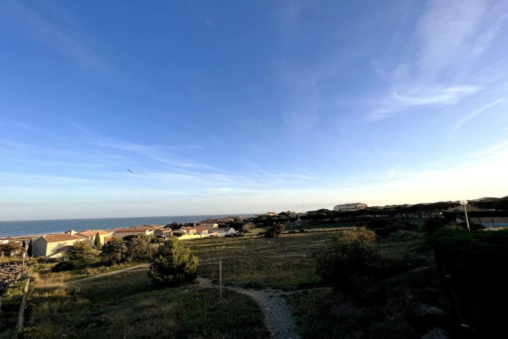 St-Pierre-La-Mer, Bel Appartement A Dans Residence Avec Piscine Et Tennis Entre 5 Et 10 Min De La Plage Fleury  Buitenkant foto