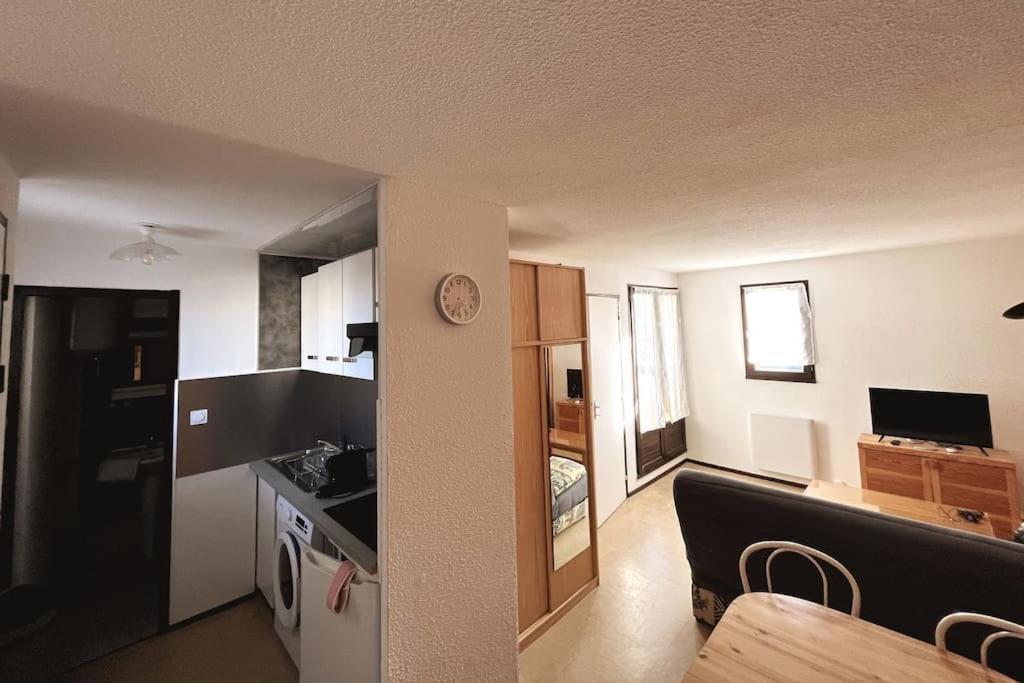 St-Pierre-La-Mer, Bel Appartement A Dans Residence Avec Piscine Et Tennis Entre 5 Et 10 Min De La Plage Fleury  Buitenkant foto
