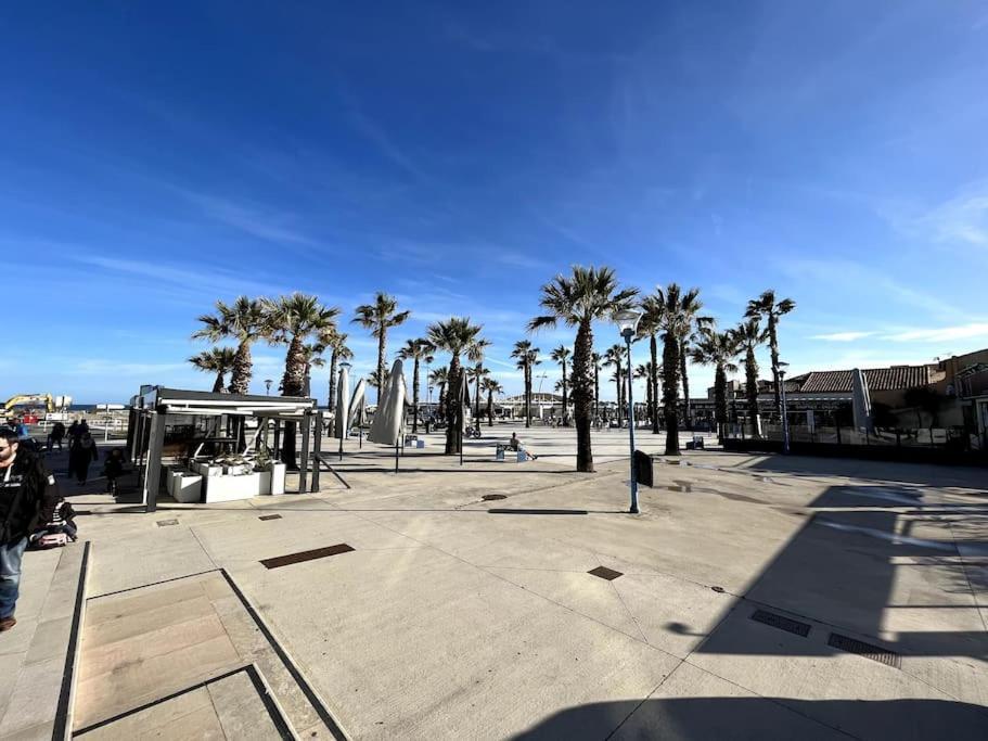 St-Pierre-La-Mer, Bel Appartement A Dans Residence Avec Piscine Et Tennis Entre 5 Et 10 Min De La Plage Fleury  Buitenkant foto