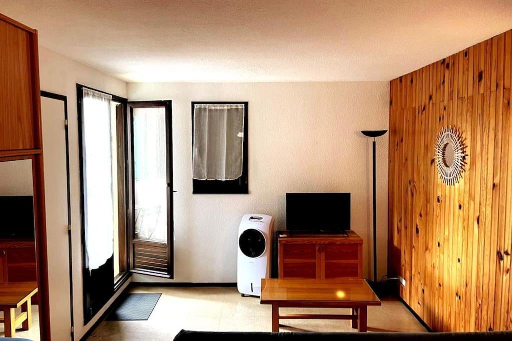 St-Pierre-La-Mer, Bel Appartement A Dans Residence Avec Piscine Et Tennis Entre 5 Et 10 Min De La Plage Fleury  Buitenkant foto